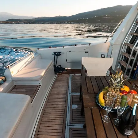 Yacht Experience