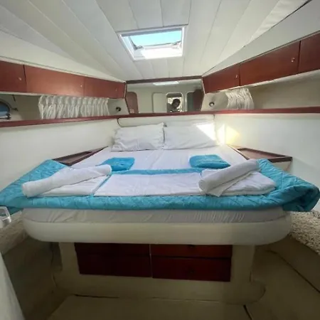 Yacht Experience Bateau-hôtel