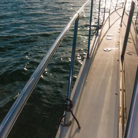 Bateau-hôtel Yacht Experience